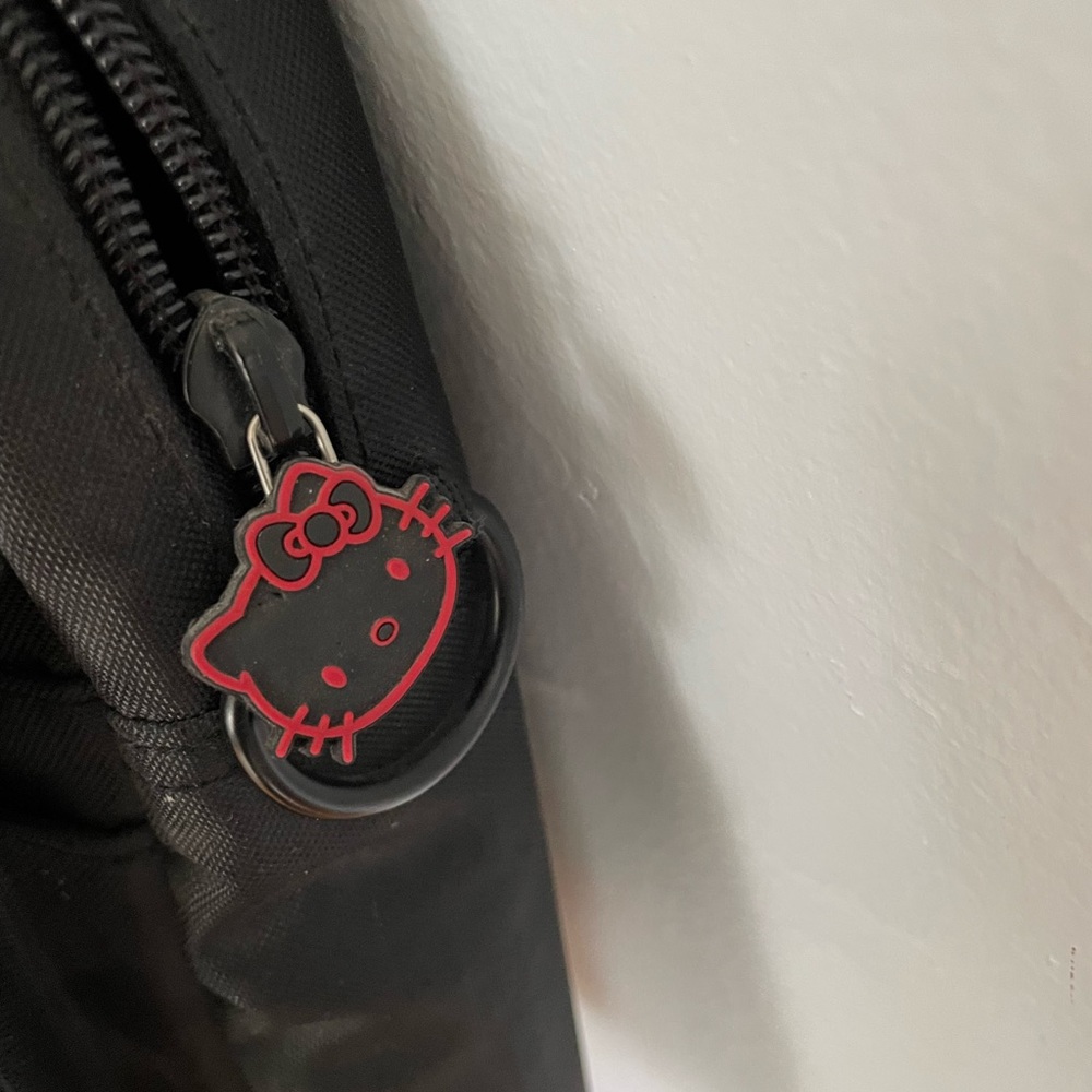 NWOT Hello Kitty Computer Laptop Messenger Bag w/ Adjustable Carry Strap - Picture 2 of 10